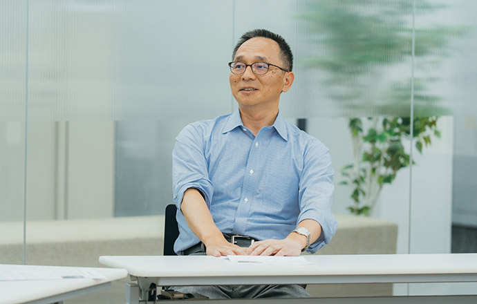 日本を元気にする事業がしたいと語る余澤